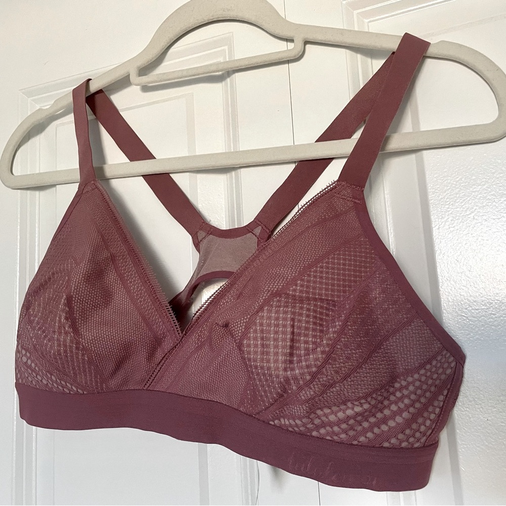Lululemon bra